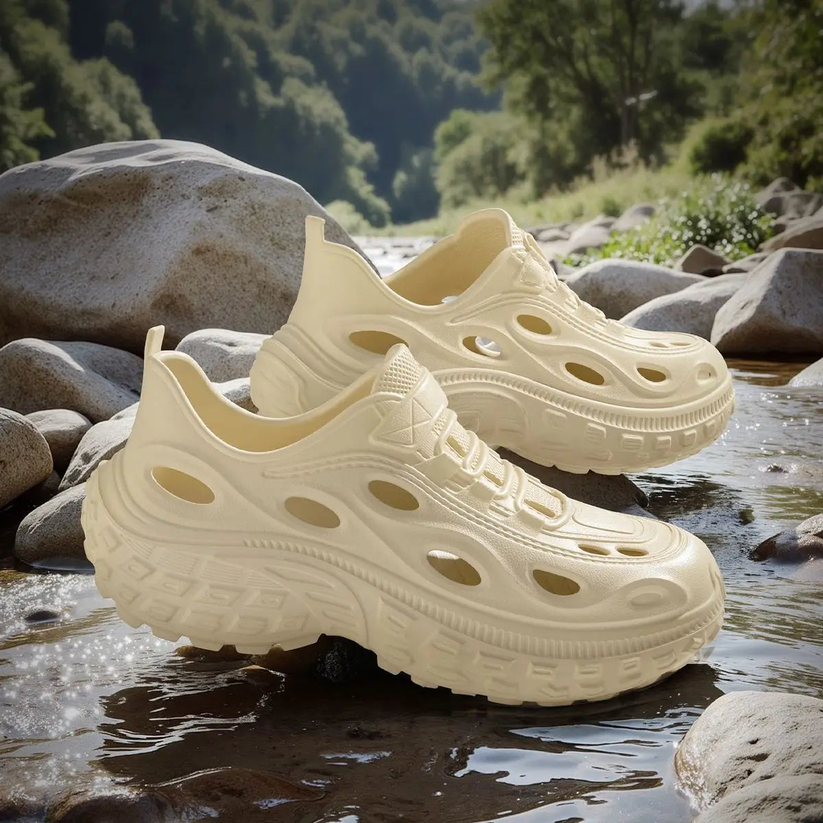 Men's Summer Clogs for Outdoor Wear, Beach Shoes, Non-Slip, Odor-Resistant, Closed-Toe, Women's Sports Casual Driving Sandals, Men's Outdoor Water Shoes